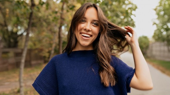 4 Hábitos para Cuidar tu Cabello como se Merece